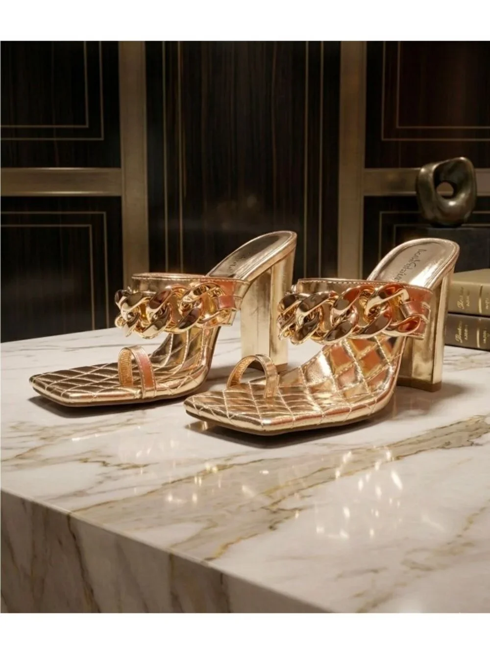N/A elegant gold